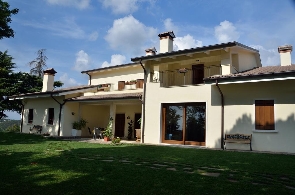 Bed and Breakfast Paglia E Fieno à Villaga Extérieur photo