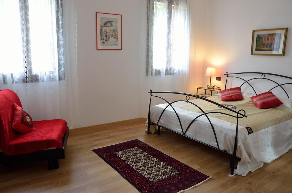 Bed and Breakfast Paglia E Fieno à Villaga Chambre photo