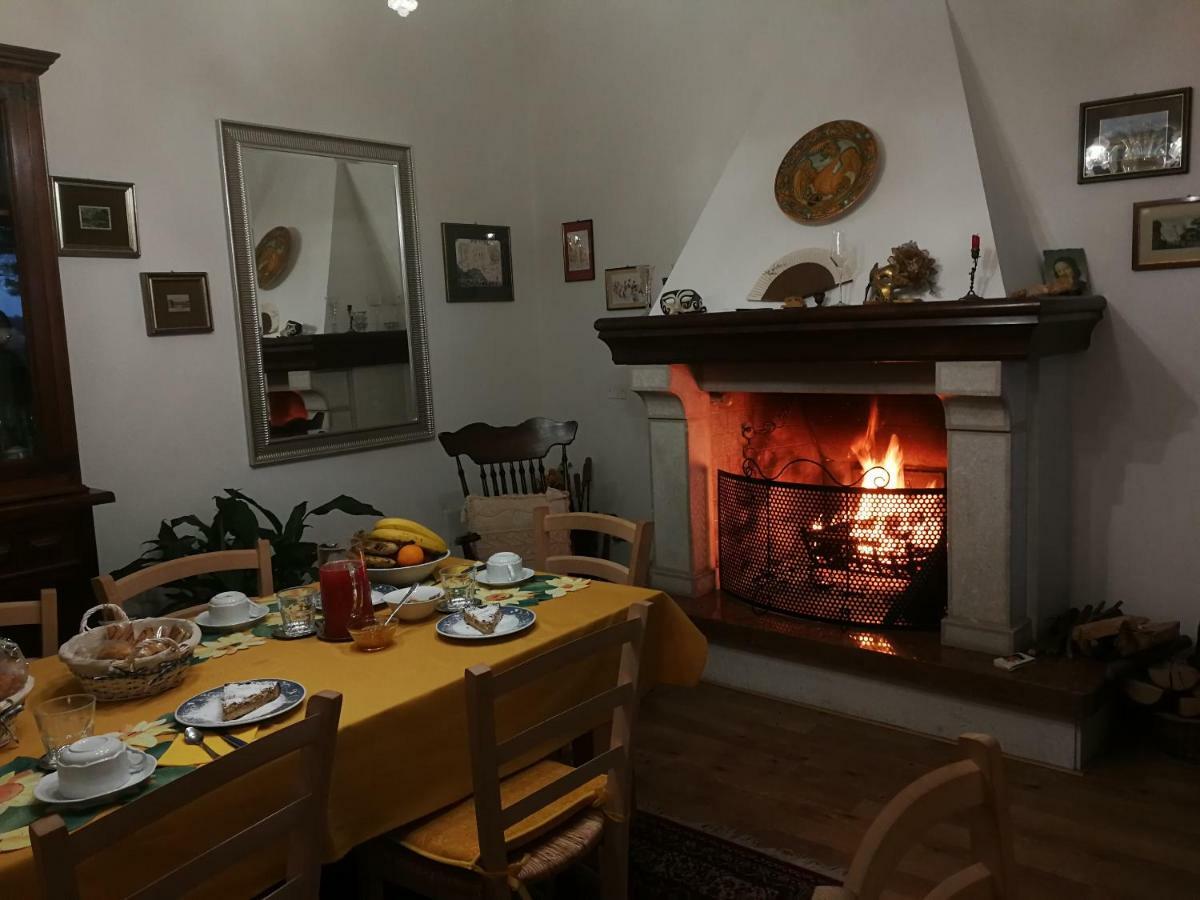 Bed and Breakfast Paglia E Fieno à Villaga Extérieur photo